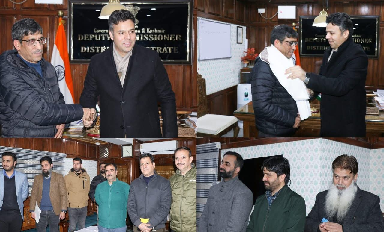 Distt Admin Srinagar bids warm farewell to outgoing ADDC Srinagar   DC Srinagar extended his best wishes to the outgoing Officer for his future endeavours to serve the public