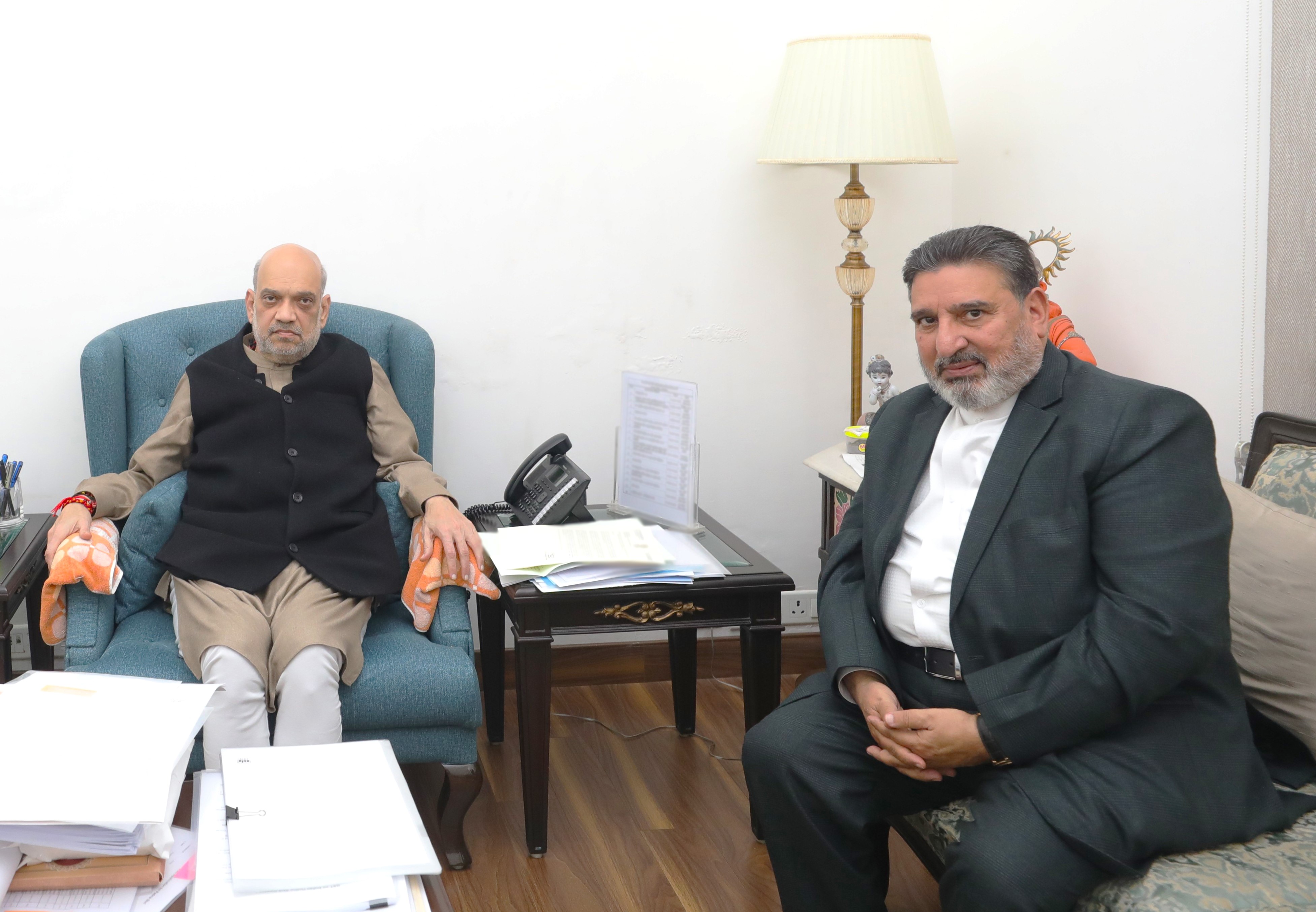 Syed Mohammad Altaf Bukhari calls on Home Minister, expresses anguish over the recent civilian deaths in Poonch, seeks severe punishment for those involved  Home Minister assures Apni Party President that no civilian deaths will be tolerated in dealing with militancy  Mr. Bukhari demands additional electricity supply to address pressing needs in J&K