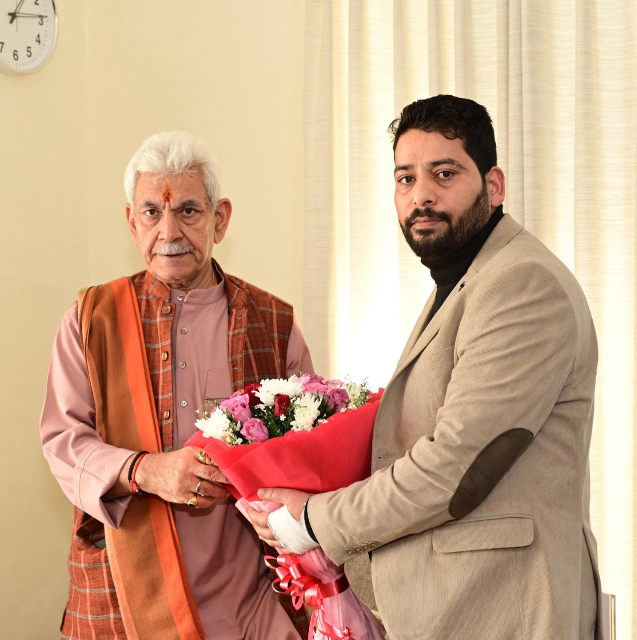 Er. Aijaz Hussain Calls on Lieutenant Governor Shr